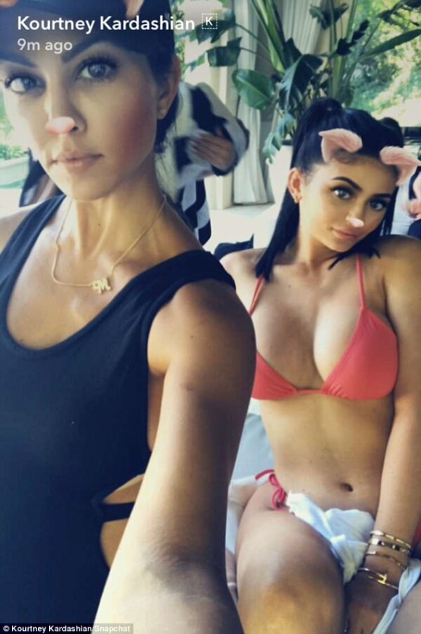 kourtney kardashian y kylie jenner