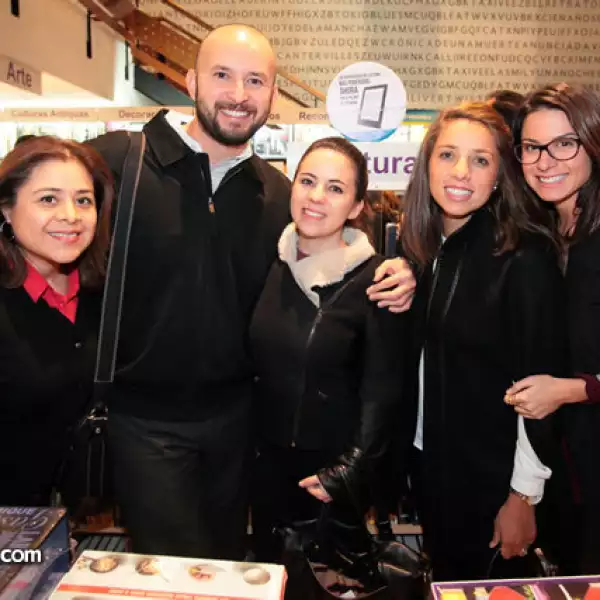 Dora Jiménez,Salomón Martínez,Mónica Pamanes,Liz Lerch y Fio Corte