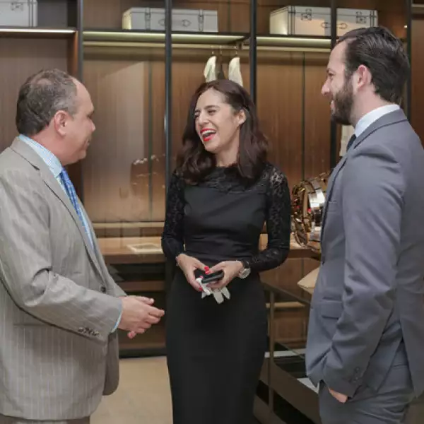 Elliott Bross,Erika Bravo y Miguel Fernández