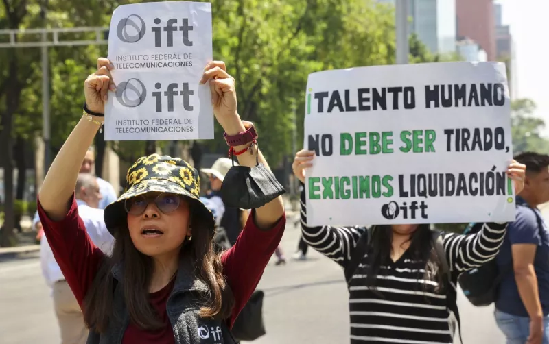 Excolaboradores del IFT exigen a la CRT su indemnización