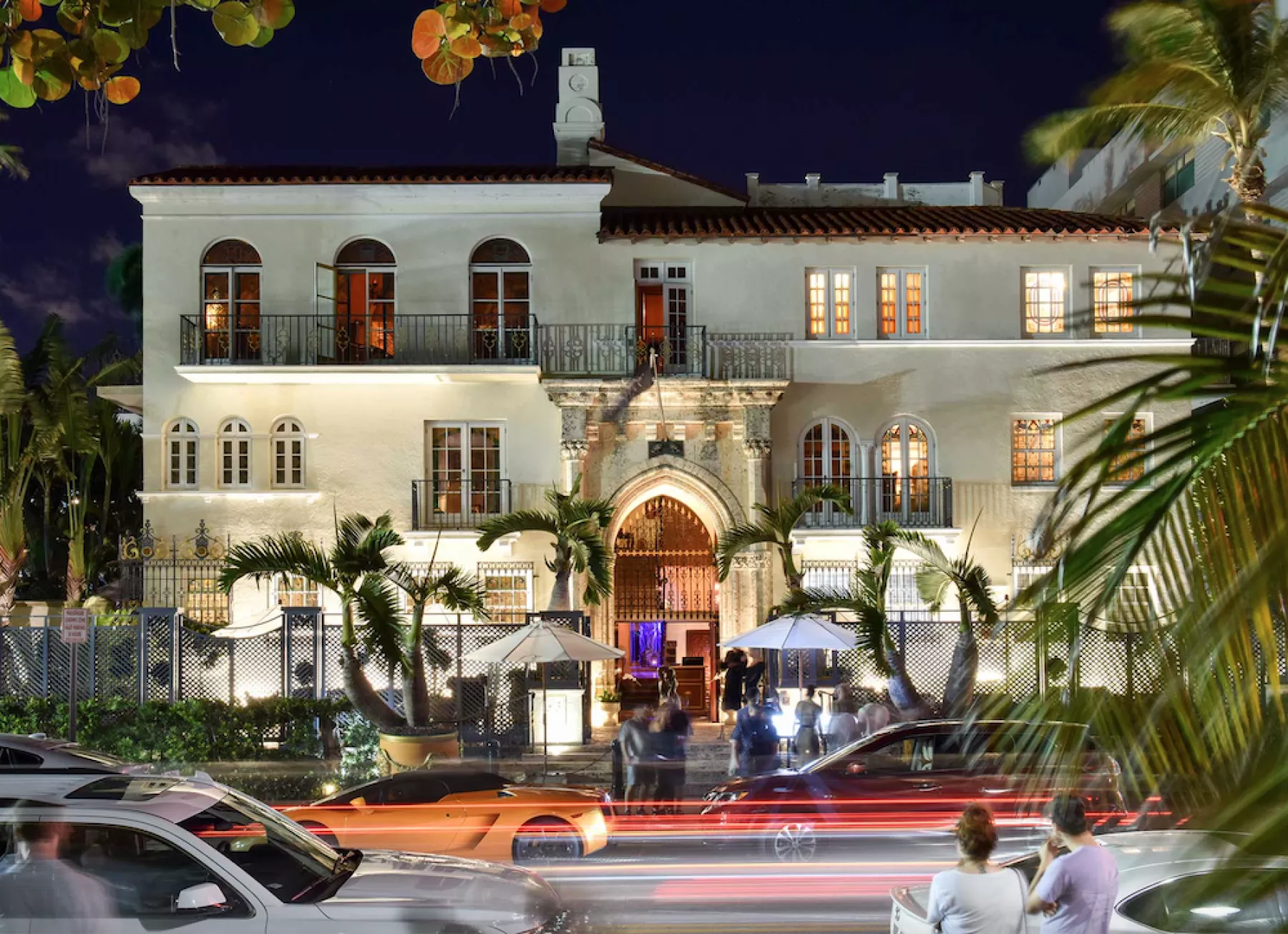 versace-fachada.jpg