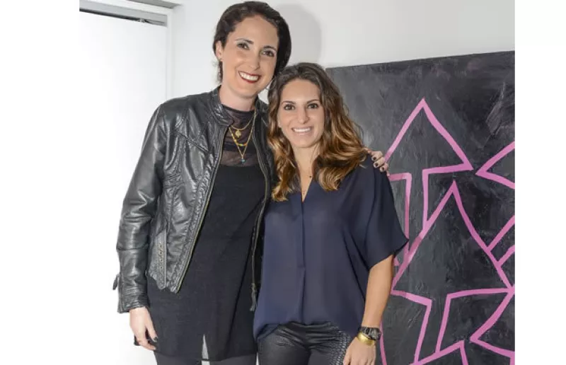 Platicamos con las fundadoras quienes nos contaron cómo surgió la idea de crear una galería enfocada a impulsar el arte contemporáneo.