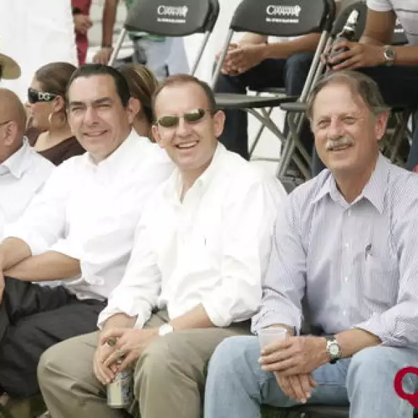 Emilio Villar, Manuel Villar, Luis Valenzuela