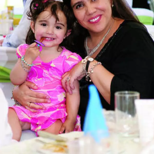 Ana García, Claudia Díaz Cevallos