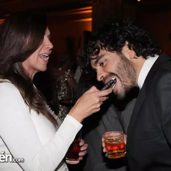 Glenda Reyna,Gonzalo García Vivanco