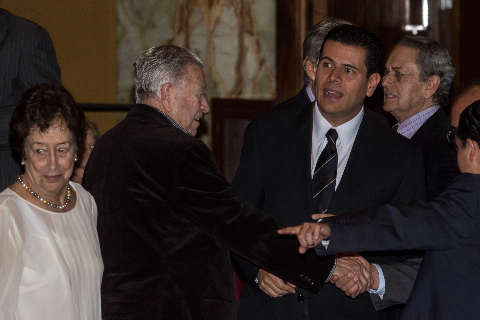 Imagen de Miguel Alonso busca impunidad en Morena…