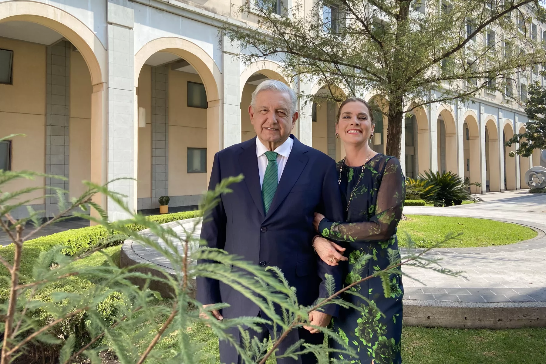 amlo-beatriz-.jpg