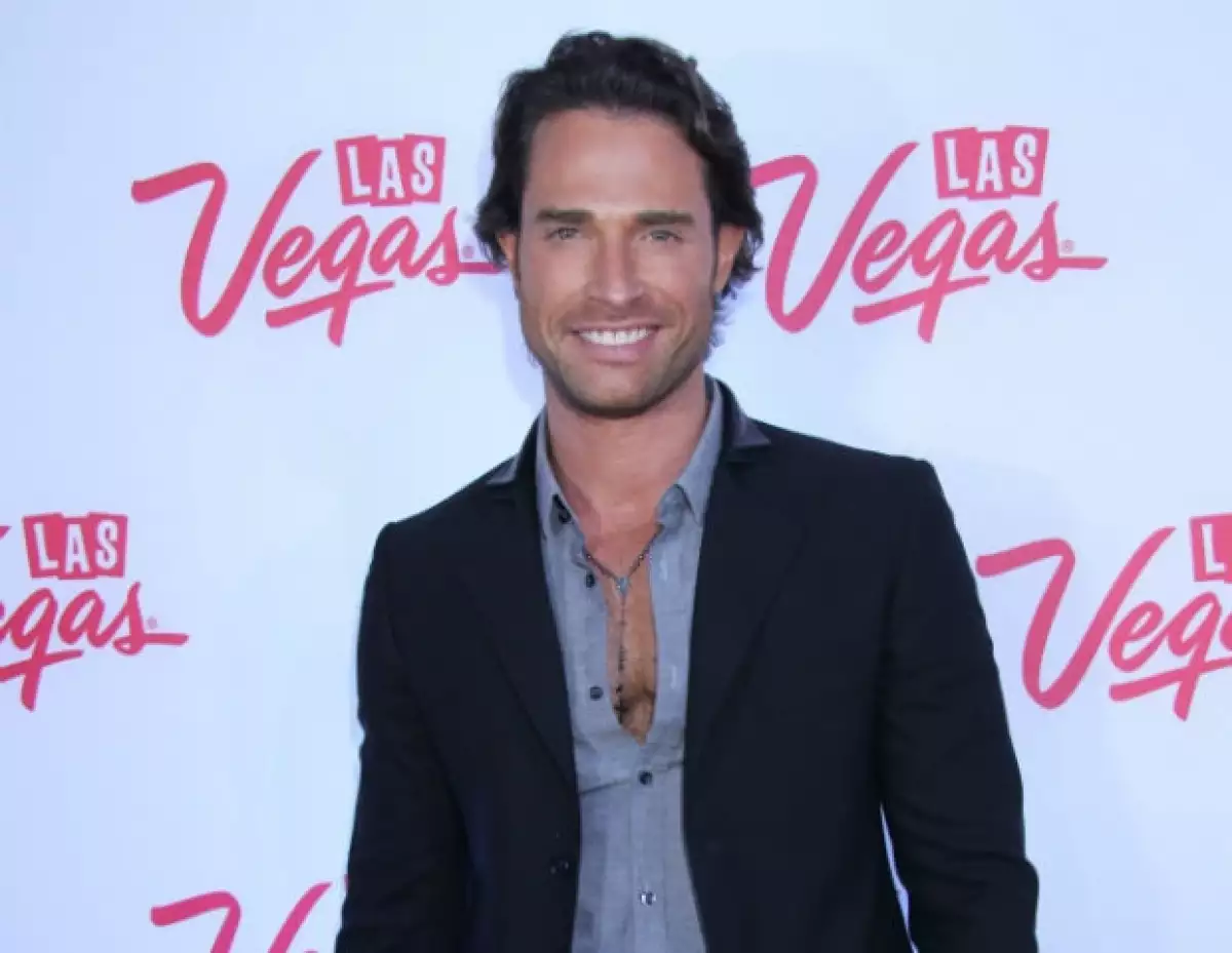 Sebastián Rulli es gran admirador del trabajo de Chespirito.