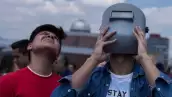 ¿Qué pasa si vi el eclipse solar sin lentes o protección?
