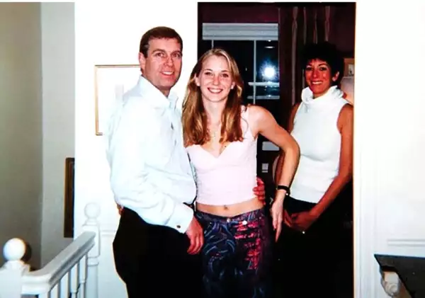 Príncipe Andrés, Virgina Roberts y Ghislaine Maxwell
