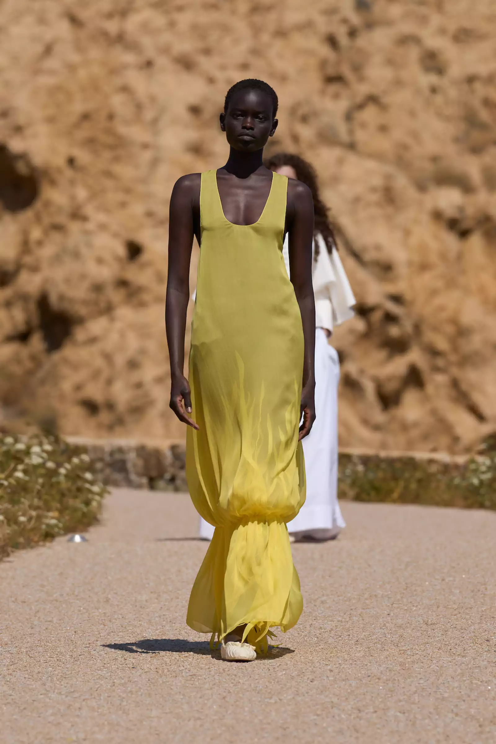Jacquemus PO S27 048.jpg