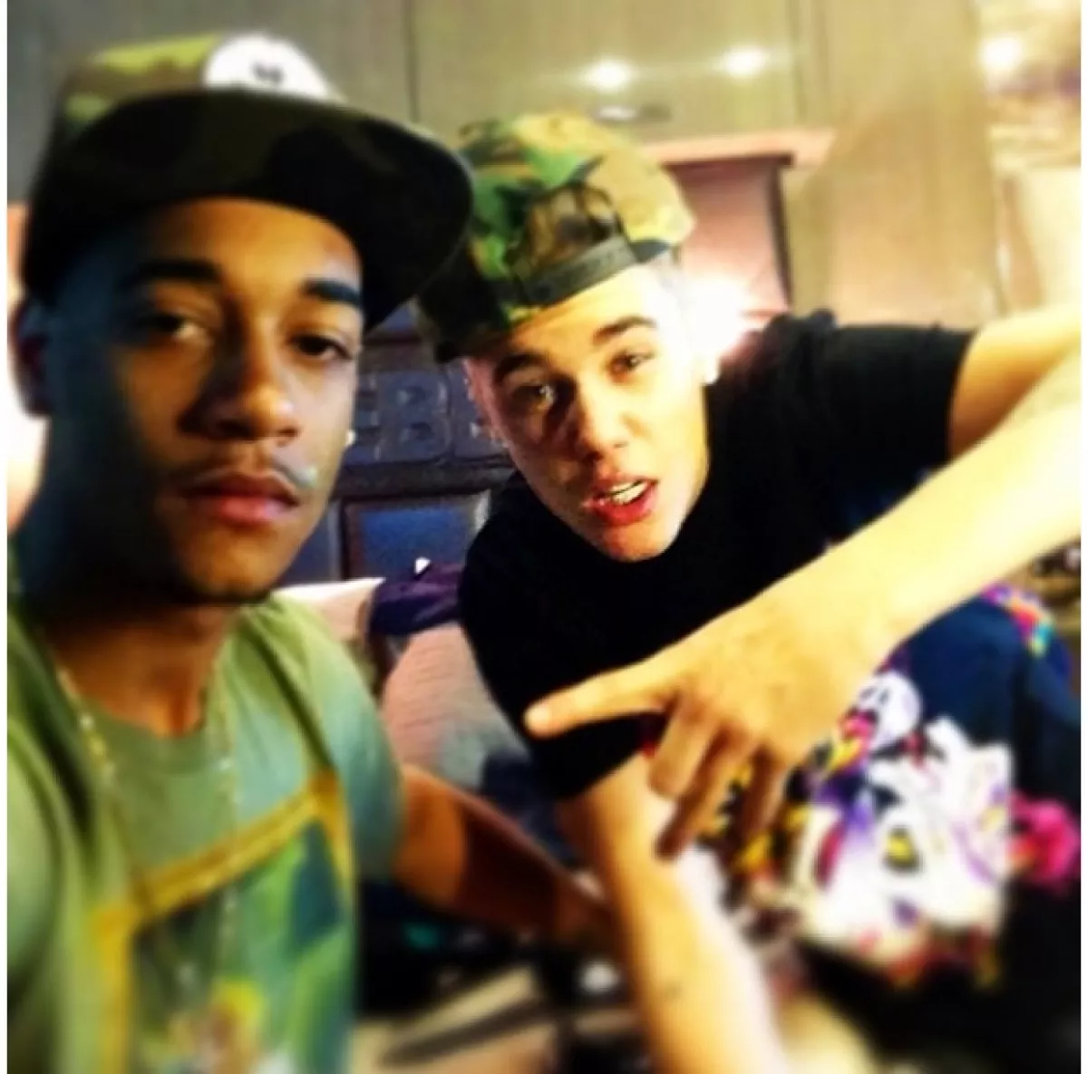 El amigo de Bieber, Lil Za fue arrestado por posesión de cocaína.