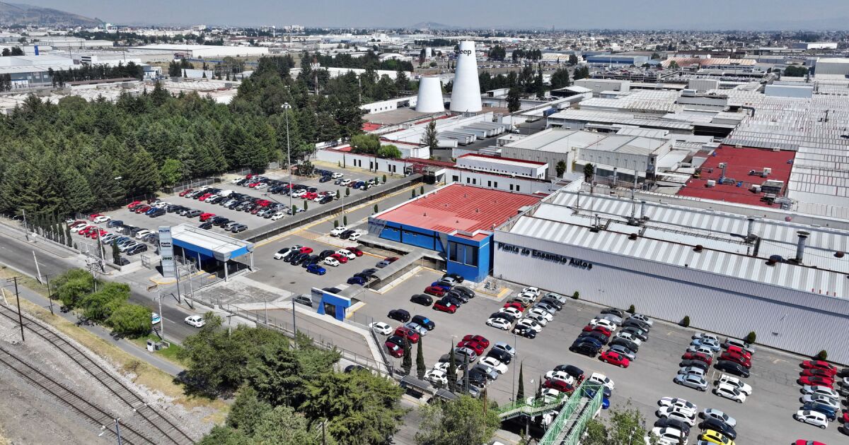 ABD şirketleri kendi hükümetlerinin tarifelerini tersine çevirmek için baskılar