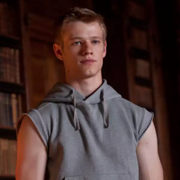 ¿Un hermano de Cyclops? Sí por favor, y lo obtuvimos como Lucas Till en el uniforme de Havok.