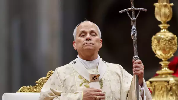 El Papa León XIV celebra la Santa Misa de Navidad en St. Basílica de San Pedro en el Vaticano, 25 de diciembre de 2025.