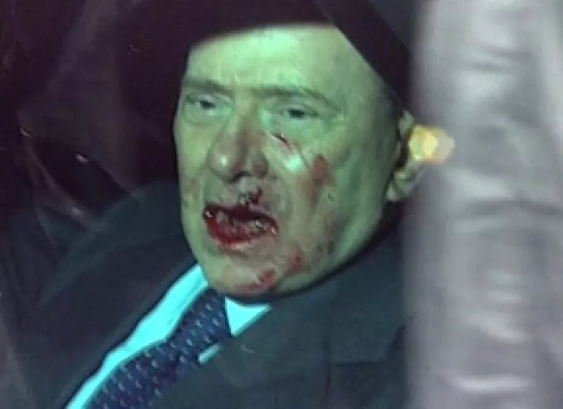 El hombre que atacó al primer ministro italiano se encuentra en la prisión milanesa de San Vittore y aguarda un fallo que lo enviaría a una unidad psiquiátrica.