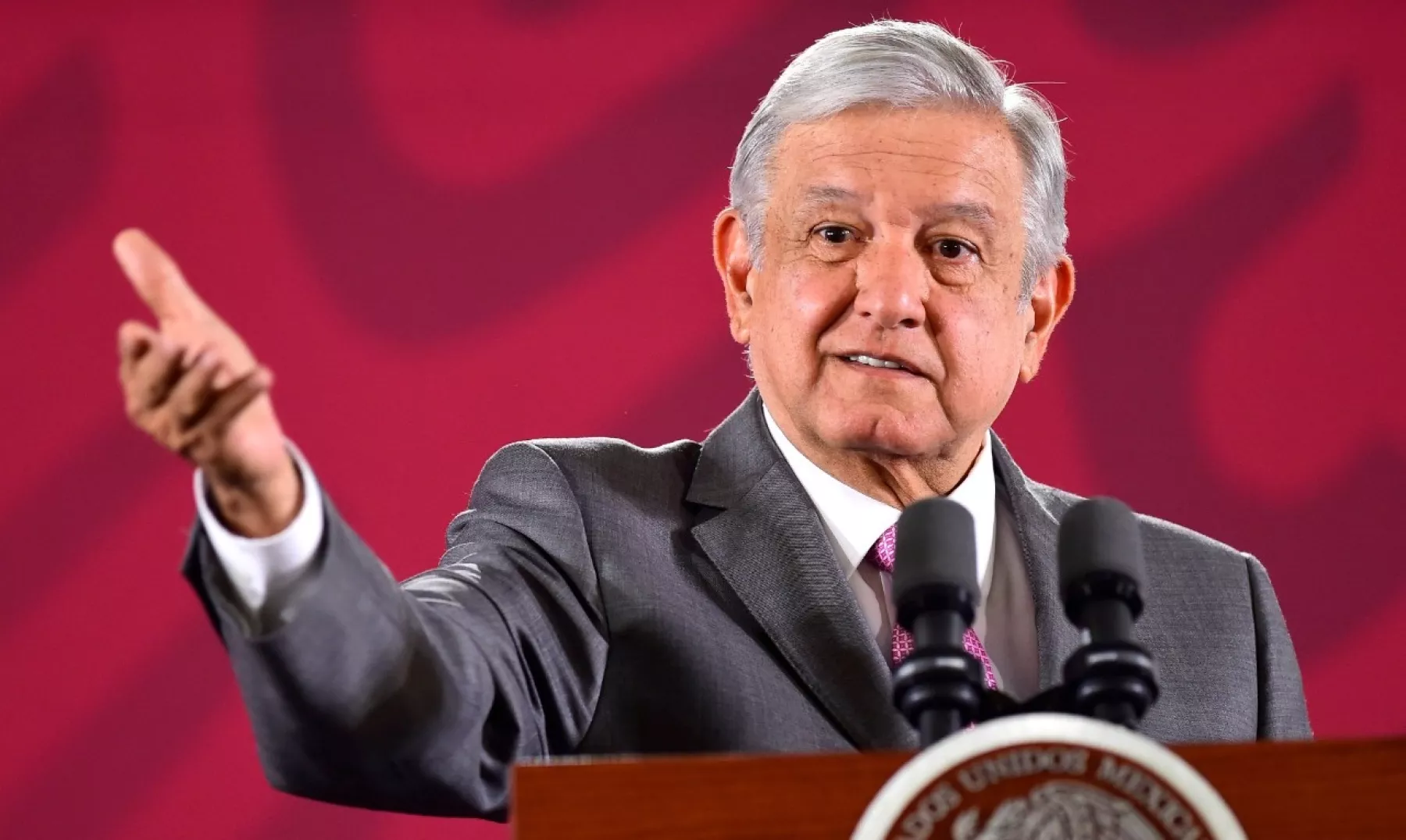 amlo-munoz-ledo-ley.jpg