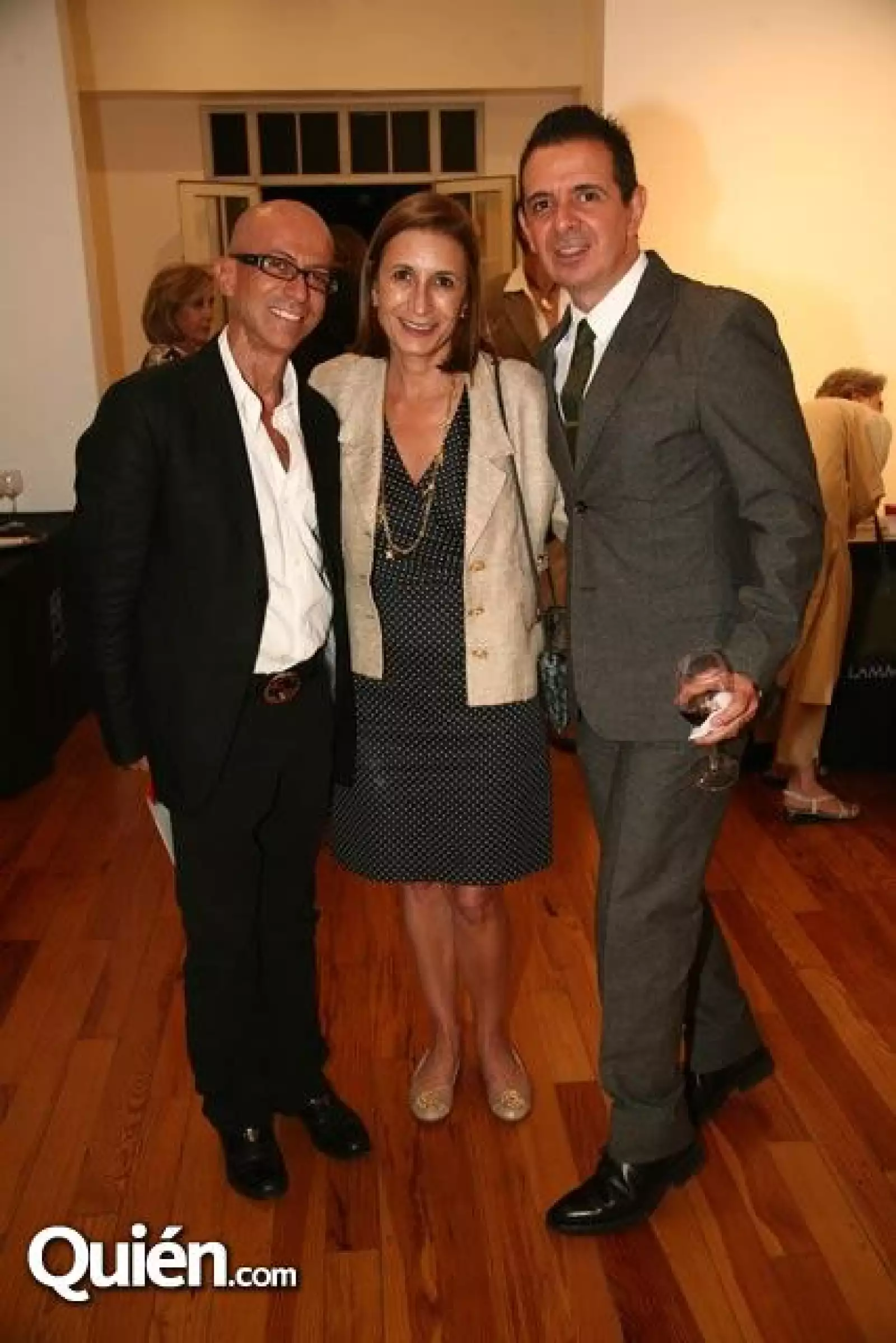 Óscar Román,Charlotte Loizaga,Eugenio Cortés