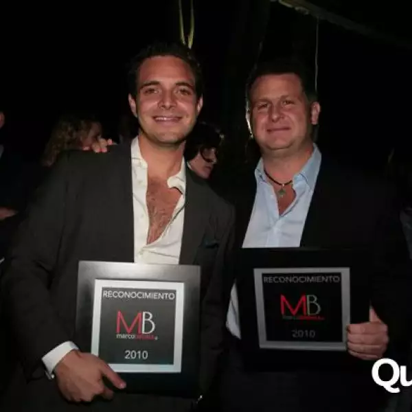 Marco Beteta entrega reconocimientos a los mejores Restaurantes