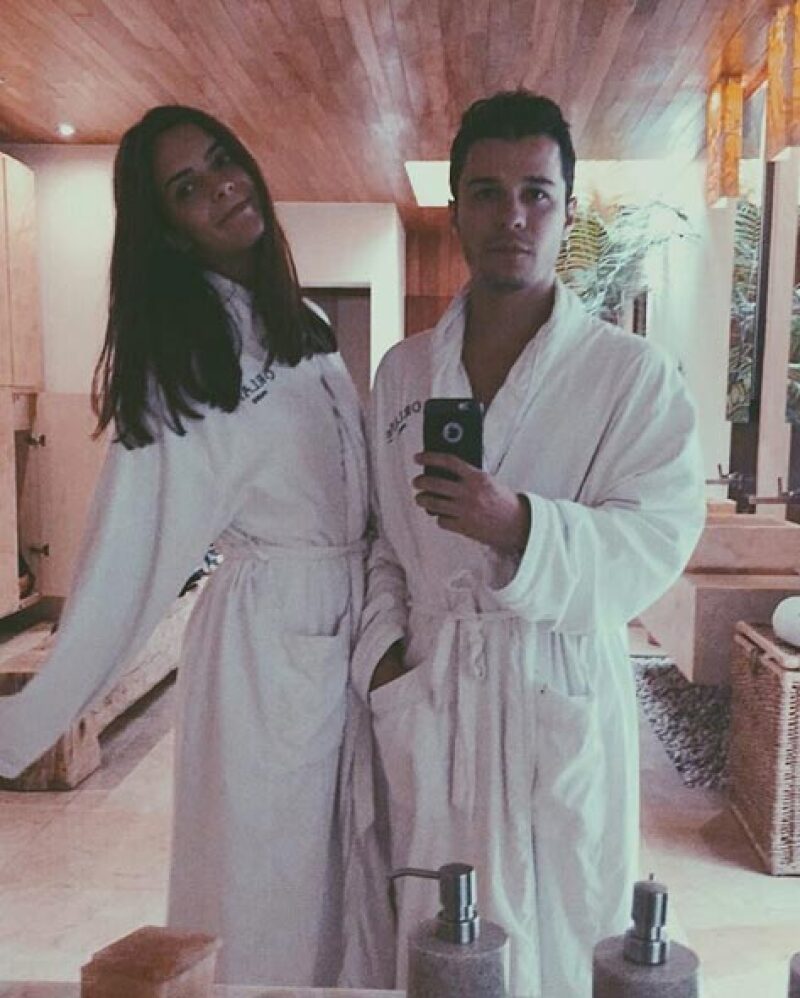 En San Valentín, los novios fueron juntos al spa.