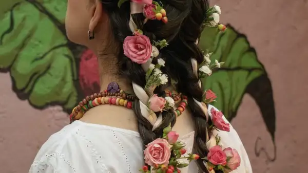 peinado flores.jpg