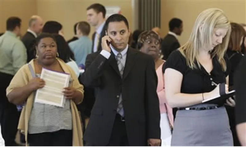 La cifra de la semana anterior fue revisada a 409,000 solicitudes. (Foto: AP)