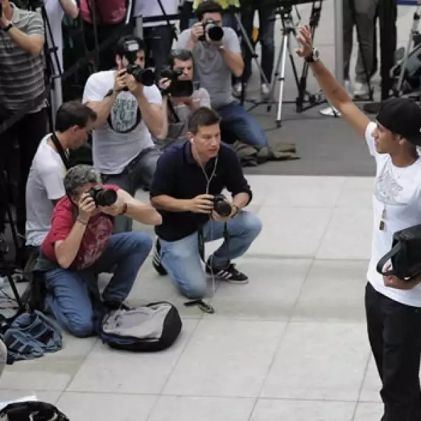 Neymar es presentado con el FC Barcelona