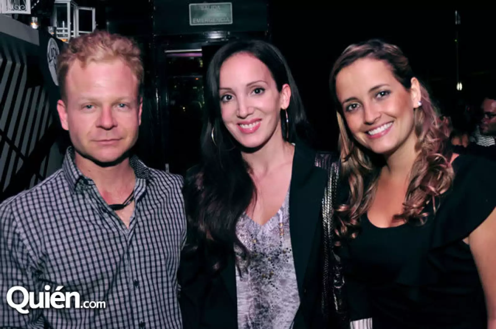 Frank Salazar,Nora Garza T. de Salazar y Valeria Cima