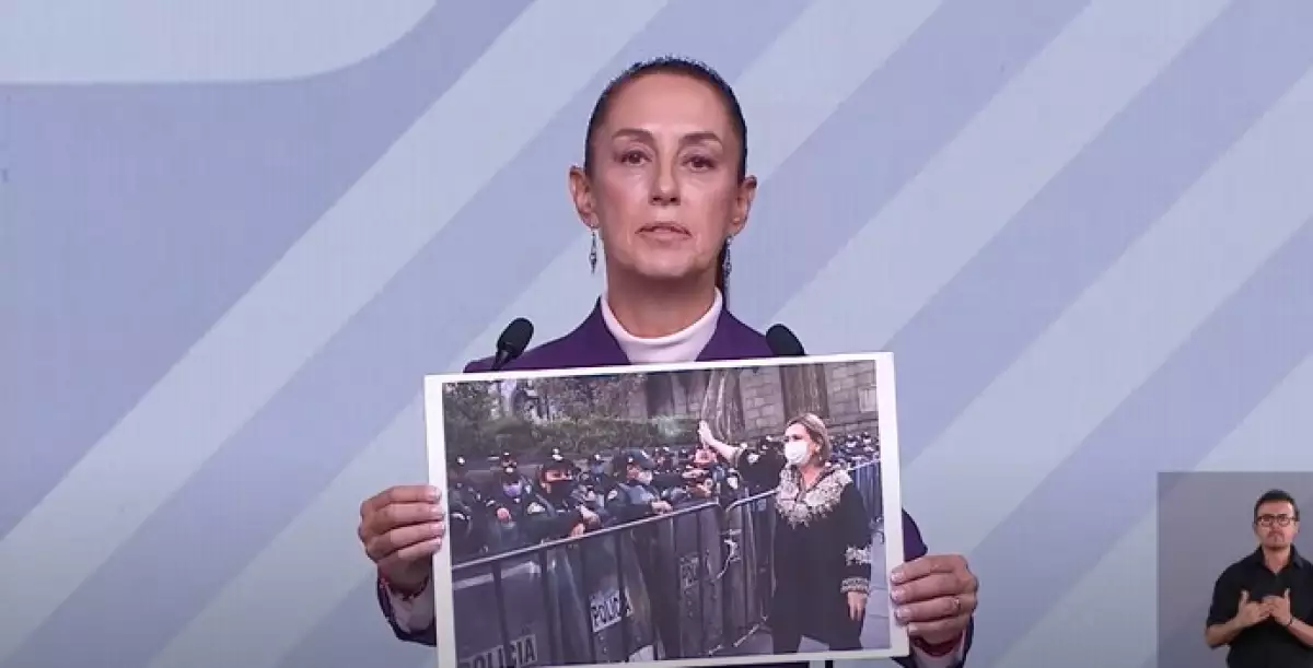 Galvez policias sheinbaum.jpg