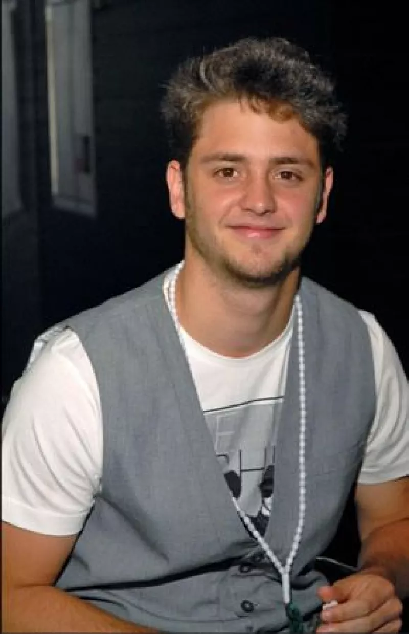 El integrante de RBD está dando los últimos toques de lo que será su primer sencillo.