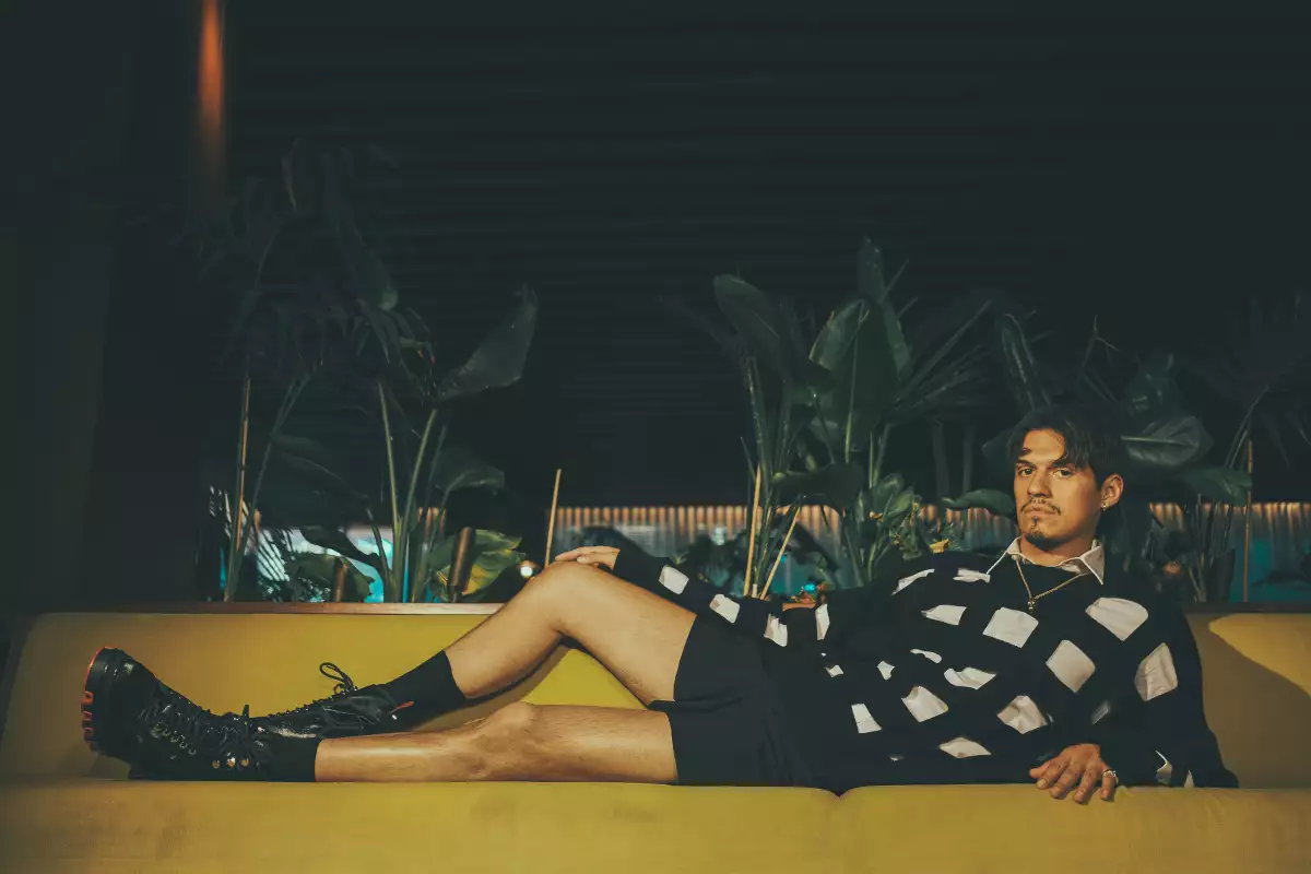 Omar Apollo para ELLE México