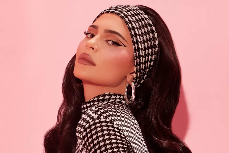 Kylie Jenner Cosmetics en México.jpg