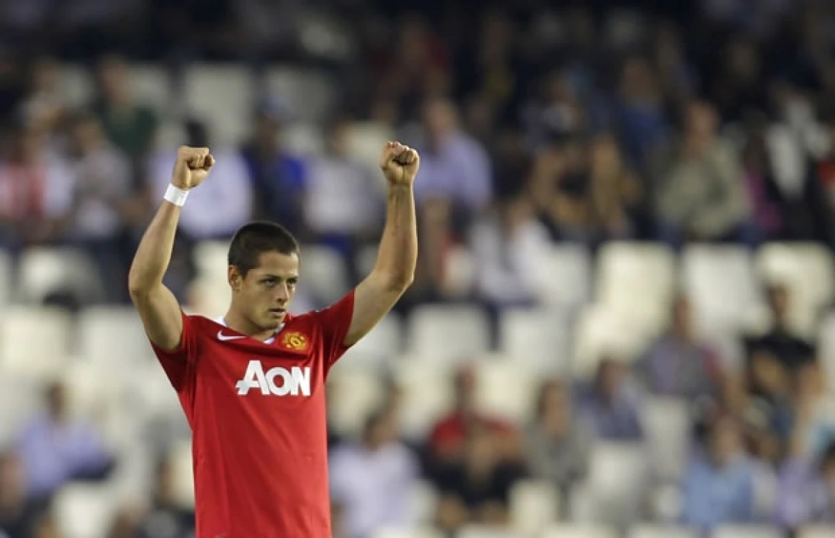 Una vez más el famoso jugador mexicano del Manchester United sirve de inspiración para una canción, titulada `Chico is the man´. Escúchala aquí.