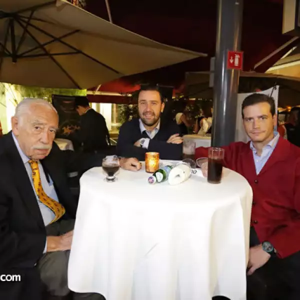 Miguel y Javier Gómez de Parada con Jaime Escandón