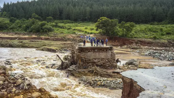 ZIMBABWE-WEATHER-CYCLONE