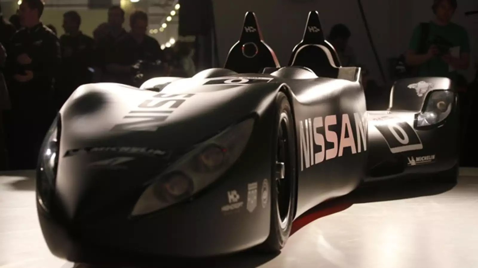Nissan presenta en Londres su nuevo auto de carreras Delta Wing