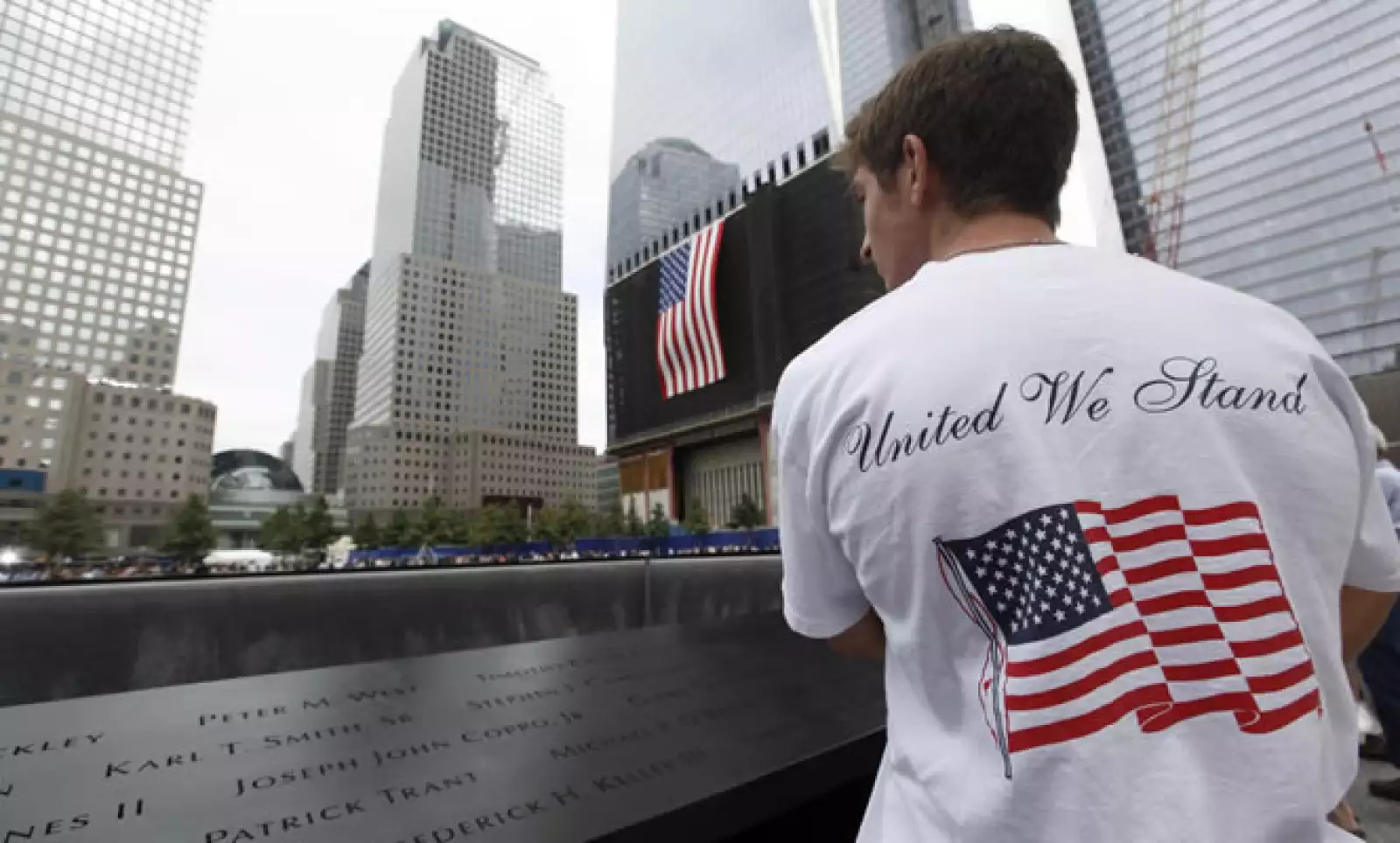 La ceremonia de NY fue el acto central de las actividades realizadas en todo el país. Fue la ocasión para reflexionar sobre una década que cambió el estilo de vida de los estadounidenses.