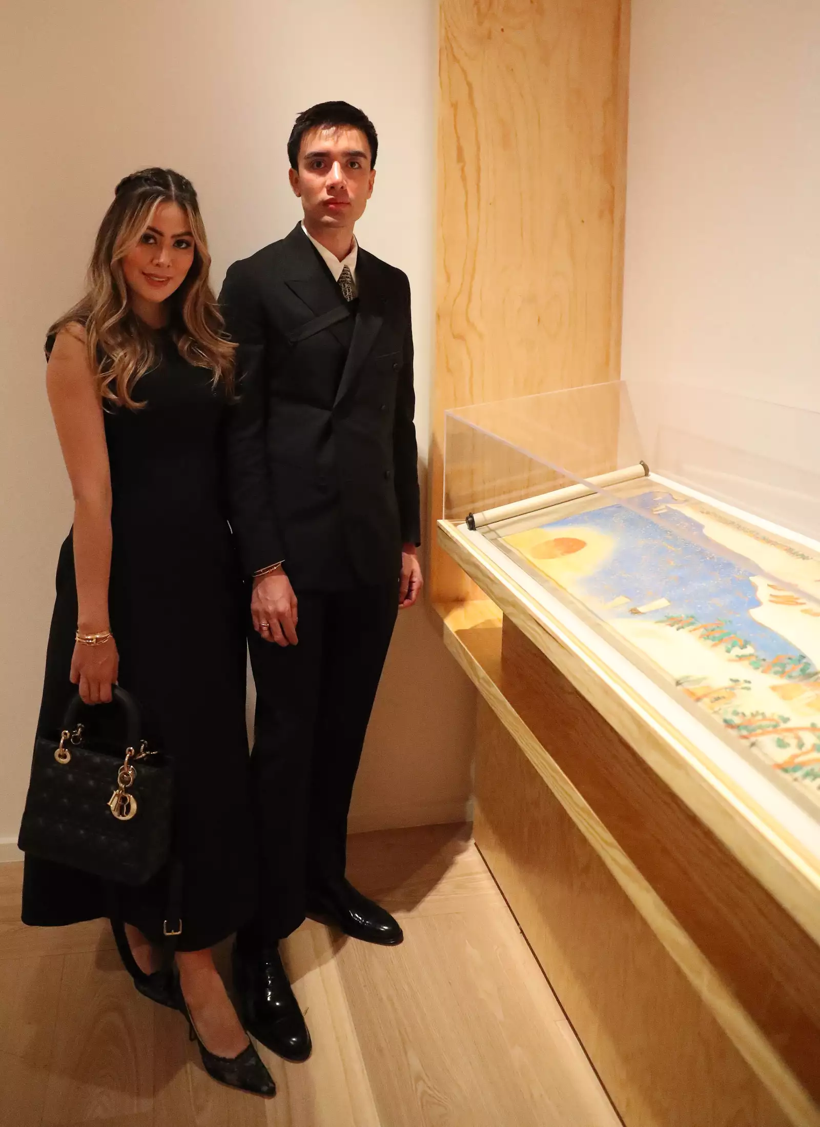 GALA MUSEO KALUZ POR DIOR