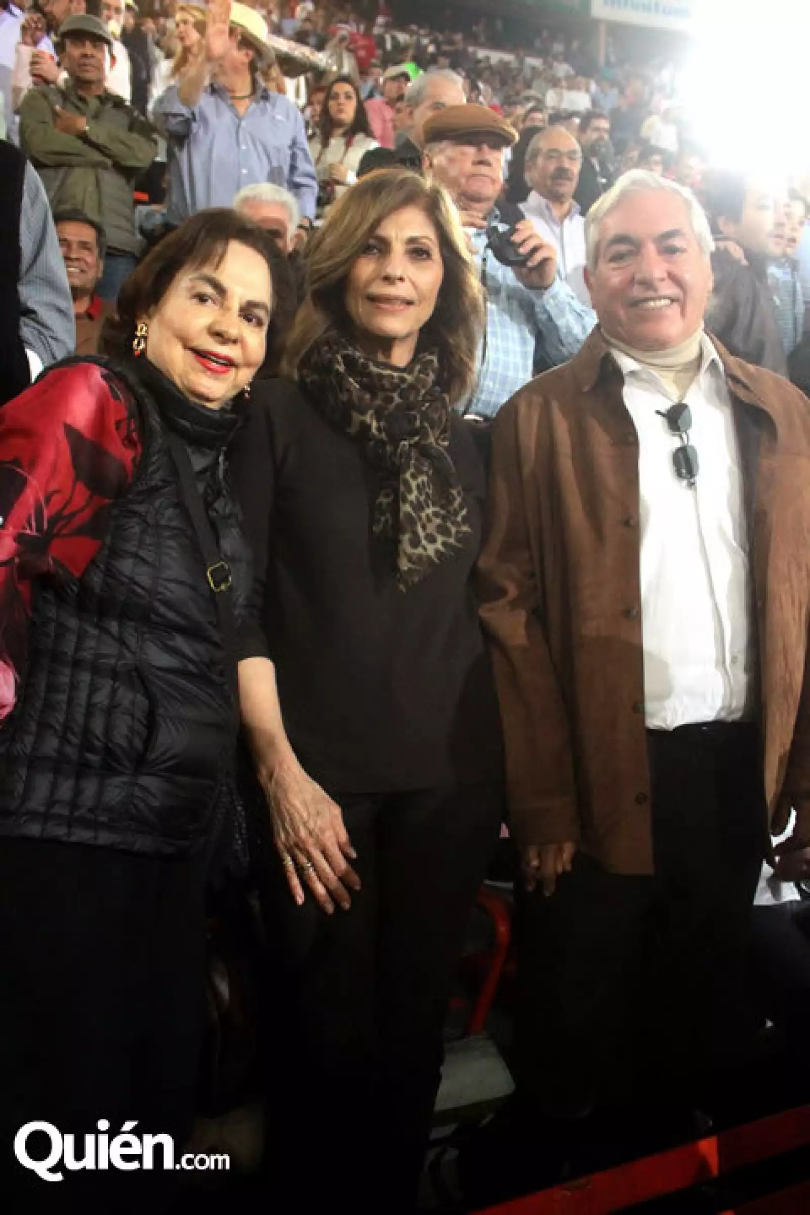 Aurea Carrillo, Chiqui Batel y Alejandro Carrillo