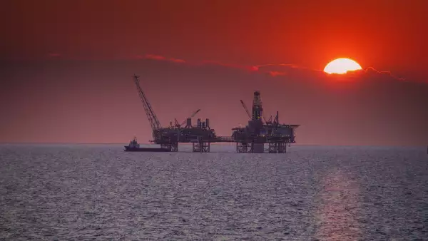 Ayer el precio internacional del petróleo rebasó los 110 dólares por barril.