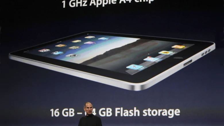 Los costos de la nueva iPad varían dependiendo si tiene conexión Wi-Fi y 3G o sólo Wi-Fi. La versión de 16Gb cuesta 499 o 629 dólares, la de 32Gb va de 599 a 729 dólares y la de 64Gb costará 699 o 829 dólares.