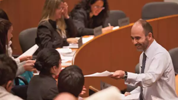El IPADE ofrece un MBA de tiempo parcial y otro de tiempo completo que se imparte en inglés y permite a los alumnos estudiar tres meses fuera de México. (Foto: Adán Gutiérrez)