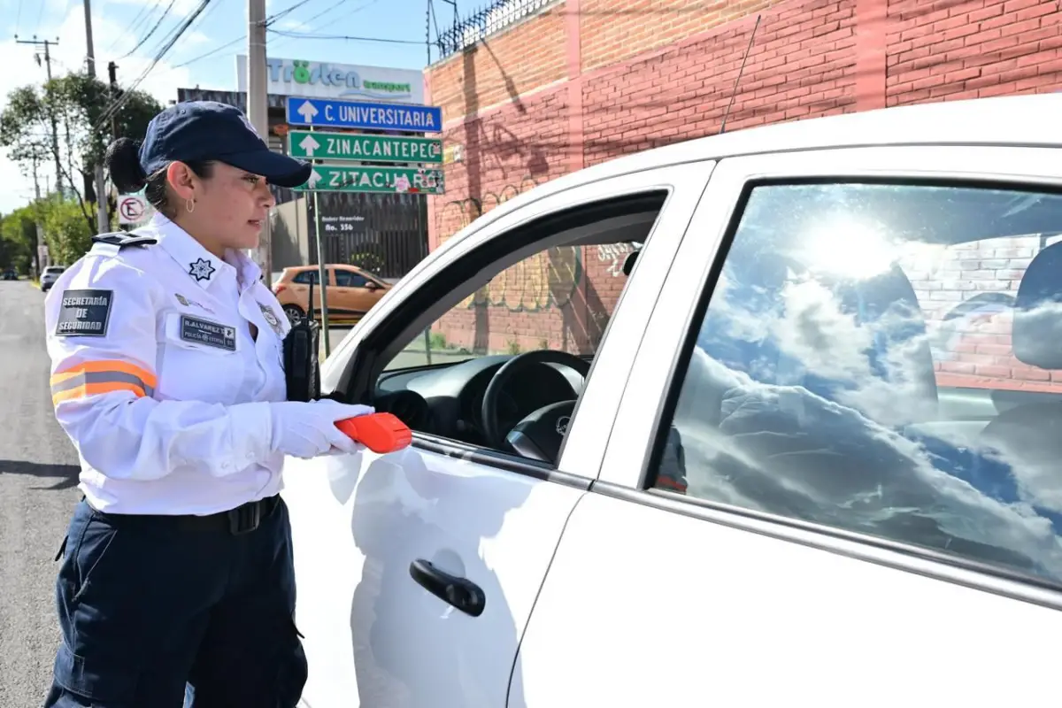 Que no te detengan mientras manejas: estos son los únicos policías que pueden multar en el Edomex