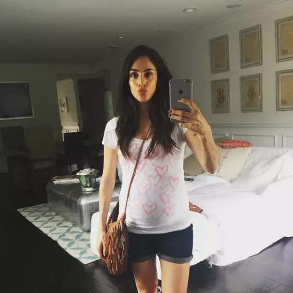 Aunque su pancita fue viéndose gradualmente, la artista no mostraba ningún cambio en el rostro, aunque ella aseguraba que sí.