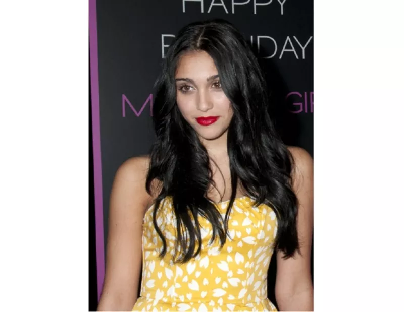 La primera hija de la Reina del Pop ya es toda una señorita y hoy llega a sus 15 años convertida en toda una belleza. Aquí te presentamos cómo es que ha cambiado su look a lo largo del tiempo.