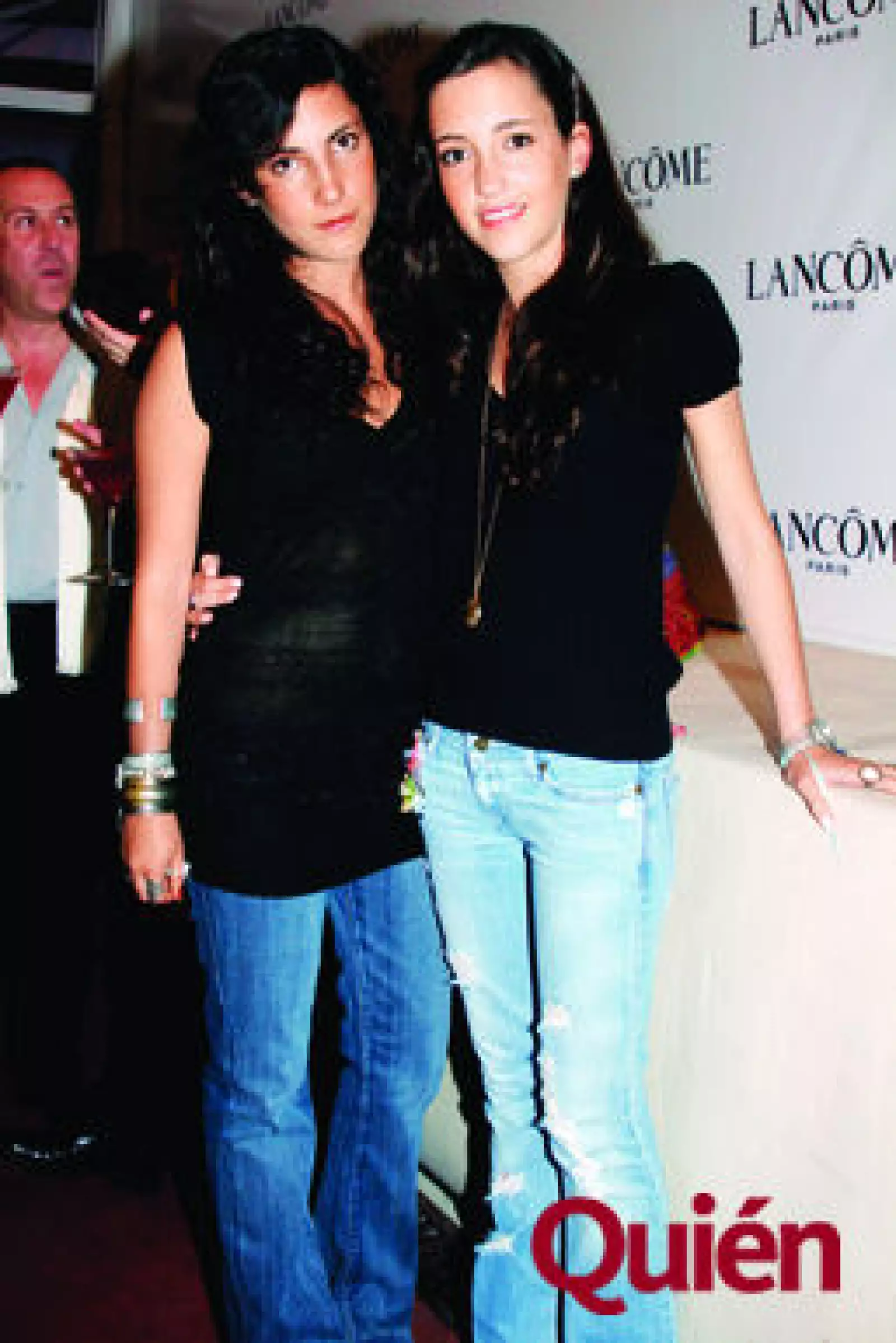 Mónica Arzoz, Isabel Arzoz