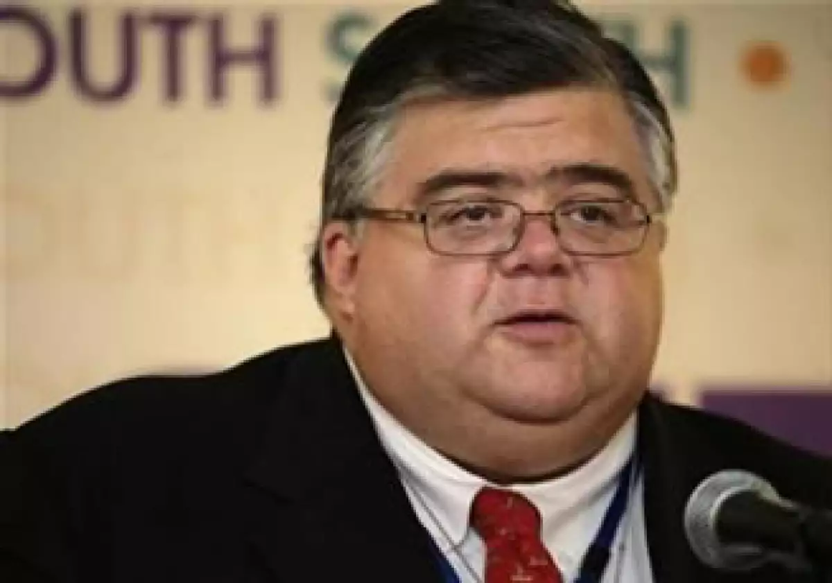 El secretario de Hacienda, Agustín Carstens, entregó el paquete económico 2010 a la Cámara de Diputados. (Foto: Reuters)