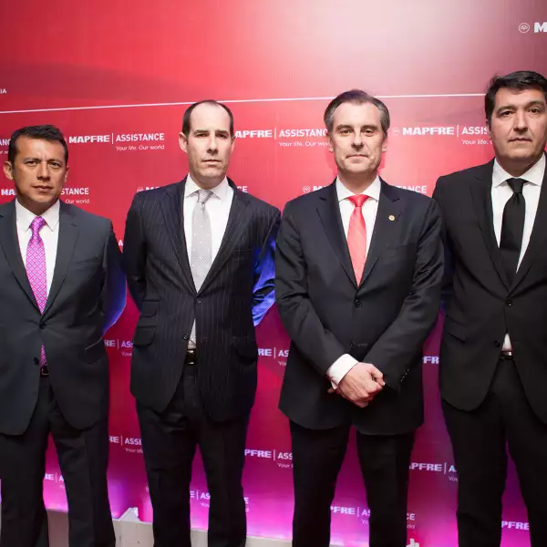 Coctel del 25 aniversario de México Asistencia