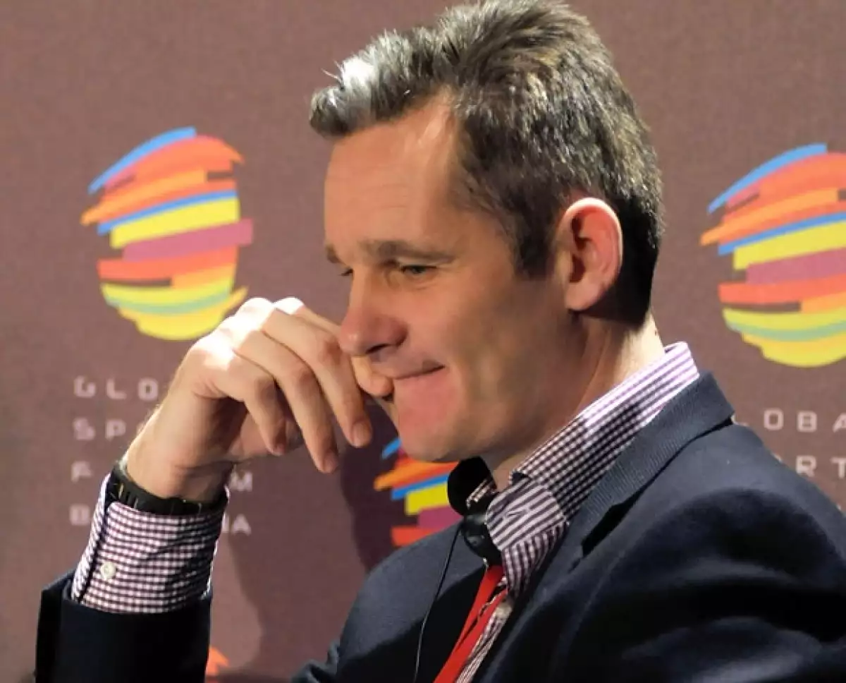 Urdangarin está haciendo pasar a la Corona española por un momento crítico.