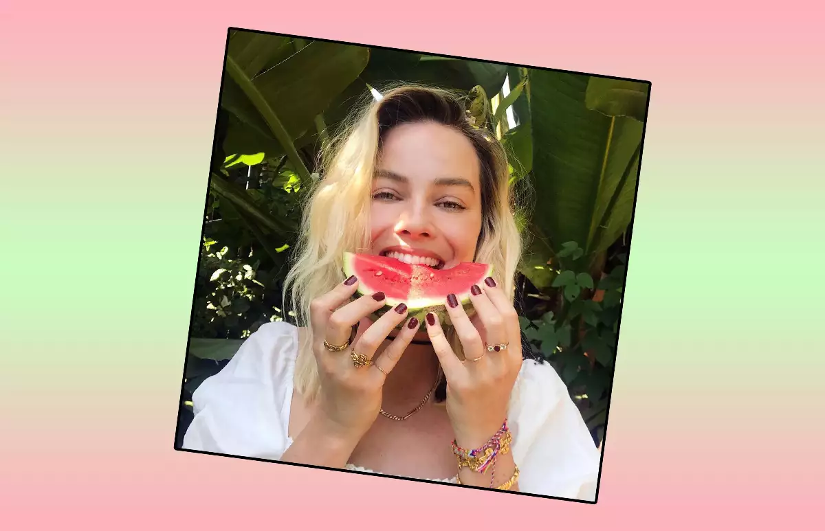 margot robbie-shadow roots-raiz-pelo-look-celebs.jpg